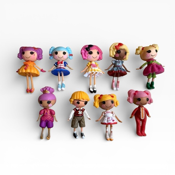 Lalaloopsy 3” Mini Collectible Dolls produced by MGA Entertainment.